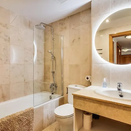 Апартаменты Family-friendly Garden - Lunymar Golf Estepona, Pool & Near *