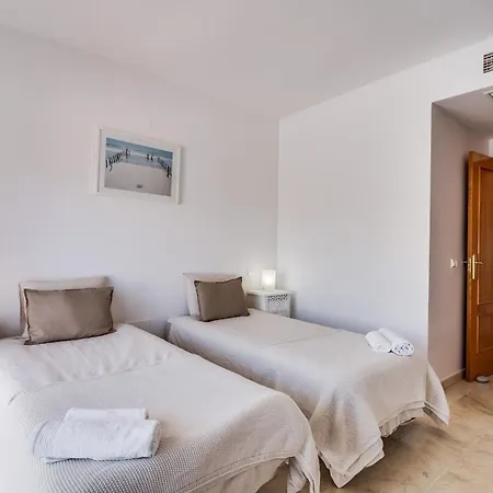 Family-friendly Garden - Lunymar Golf Estepona, Pool & Near Estepona