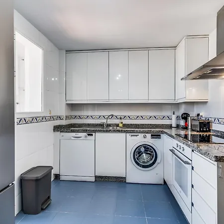 Family-friendly Garden - Lunymar Golf Estepona, Pool & Near