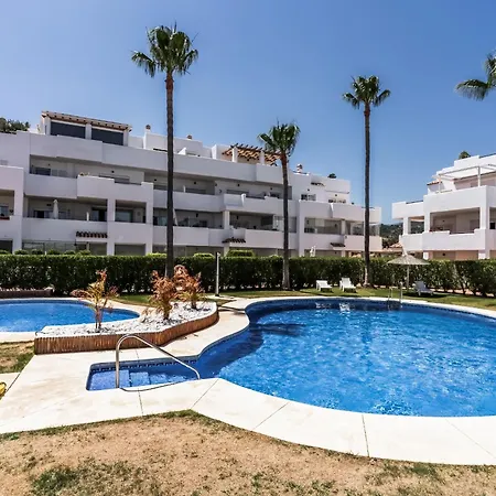 Daire Family-friendly Garden - Lunymar Golf Estepona, Pool & Near *