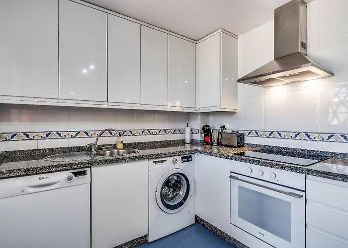 Family-friendly Garden - Lunymar Golf Estepona, Pool & Near * 埃斯特波纳